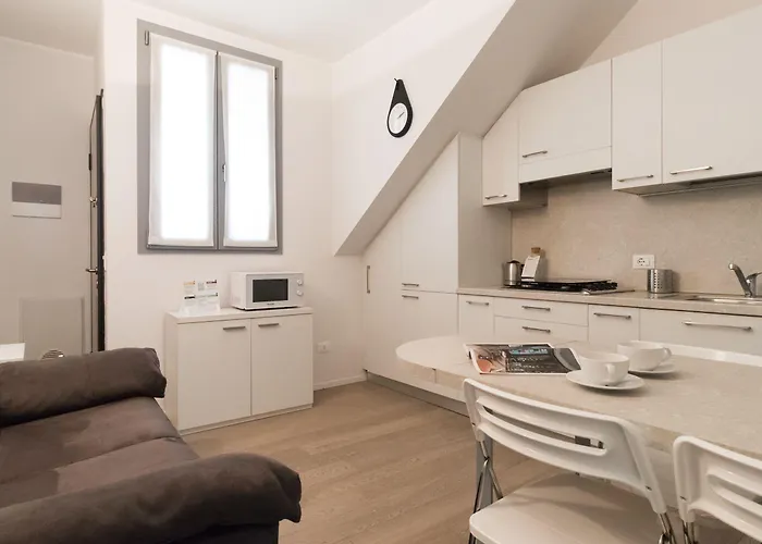 Italianway Comfort - Bligny 19a Glicine Roma * מילאנו
