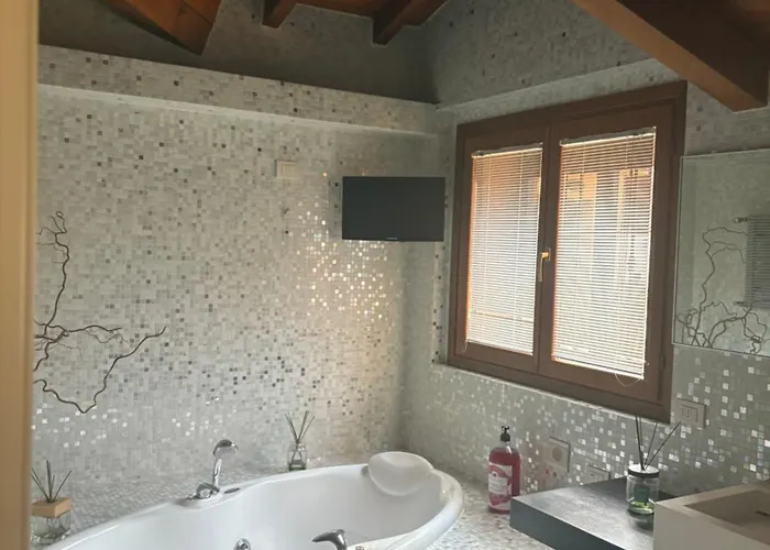 La Casetta Di San Siro Apartment