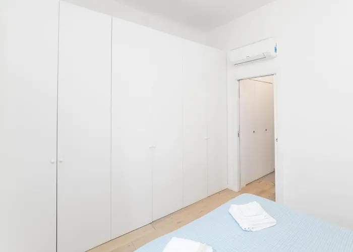 Luxury One Bedroom Corso Buenos Aires Next Duomo