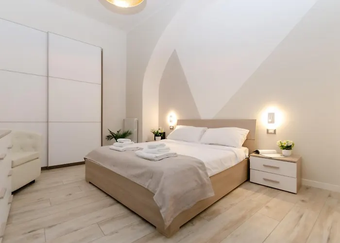 Vivimihome - Duomo Cioffi House Apartmán Milán