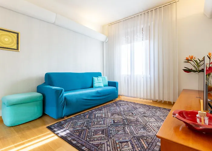 Apartment The Metropolitan Cozy Near Duomo + Wifi *