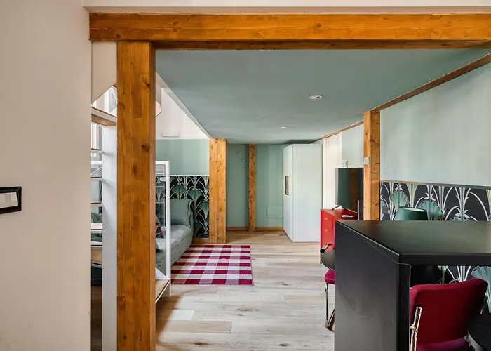 Apartment The Yellow; Luxury Loft In The Center Of Milan