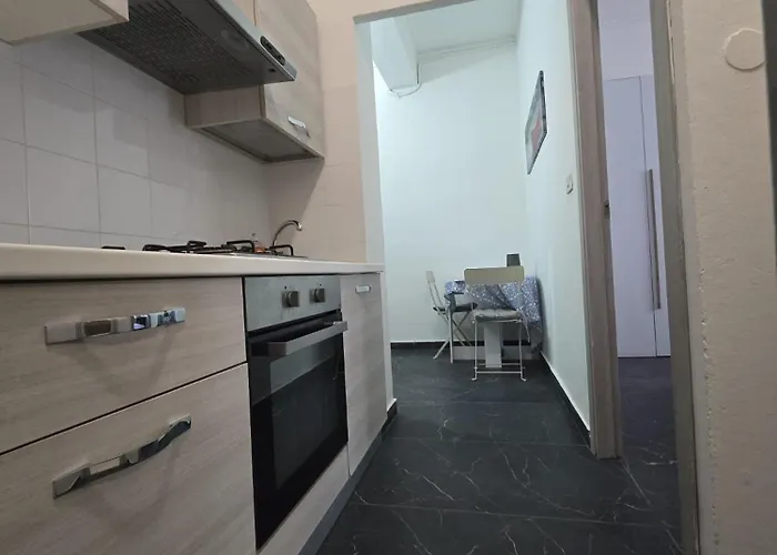 Apartman Rent In Bilocale Di 40 Mq Con Parcheggio Milánó