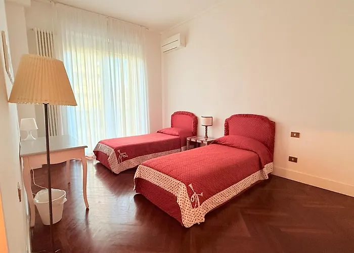 Mascagni 2 Lägenhet