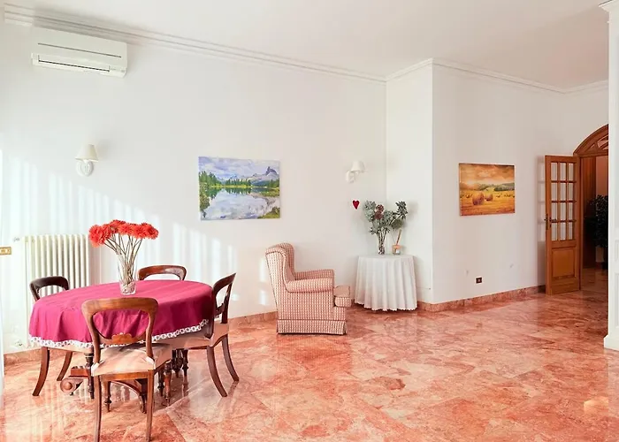 Mascagni 2 Lägenhet