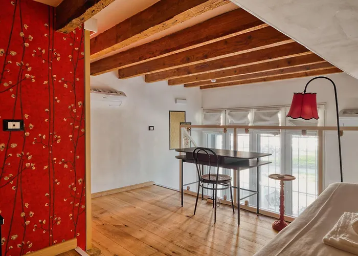 The Yellow; Luxury Loft In The Center Of