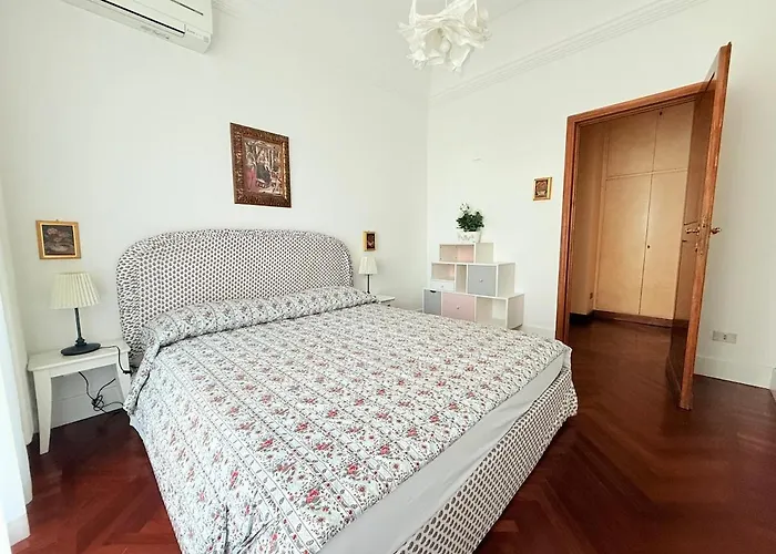 Mascagni 2 Lägenhet