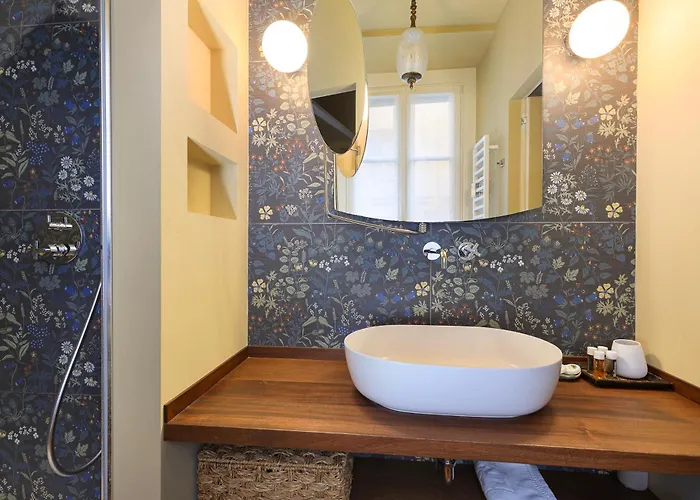 아파트 Elegant Historic On A Tree-lined Avenue Near Cadorna Station And Last Supper