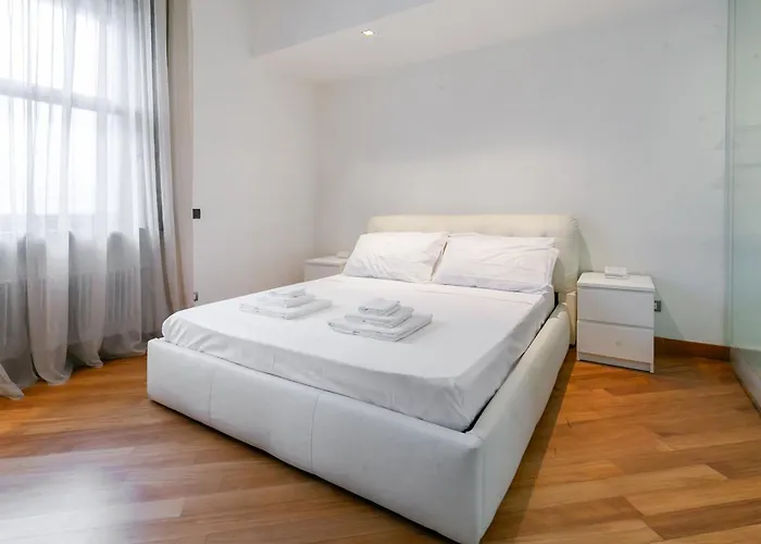 San Babila Executive - Discover The Historic Centre Of *