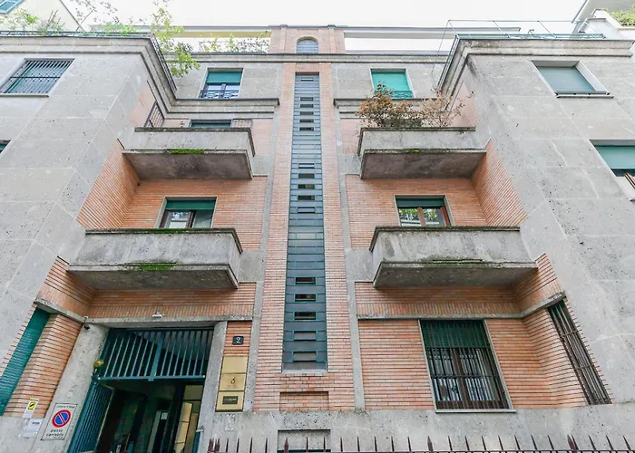 San Babila Executive - Discover The Historic Centre Of דירה