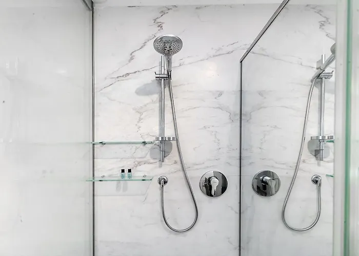 San Babila Executive - Discover The Historic Centre Of * מילאנו