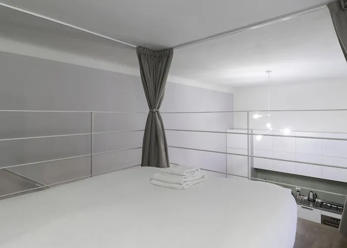 Italianway Easy - Piero Della Francesca 19 A * 밀라노