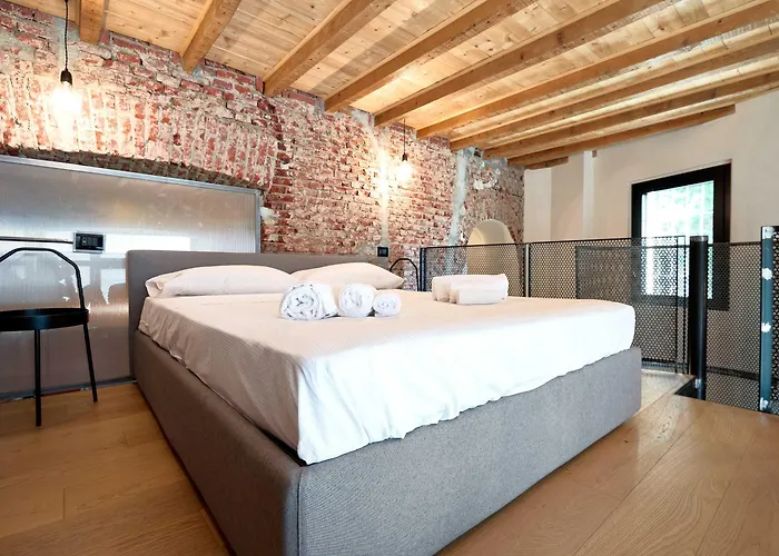 Isola Stylish Loft In アパート *