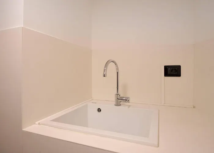 Isola Stylish Loft In