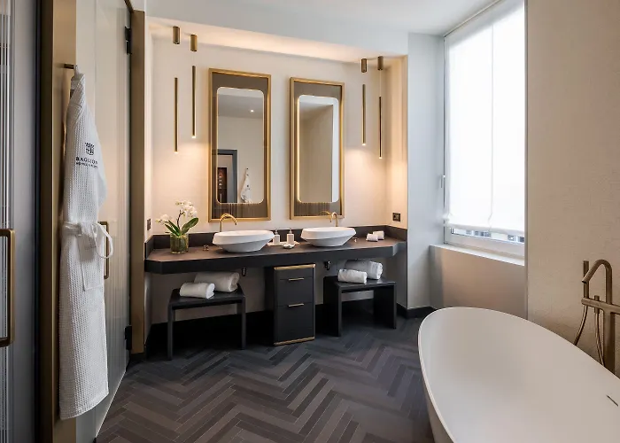 Casa Baglioni - The Leading Of The World ميلان