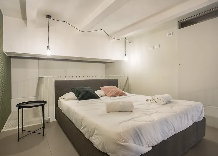 Modern Loft In Porta Venezia Mediolan