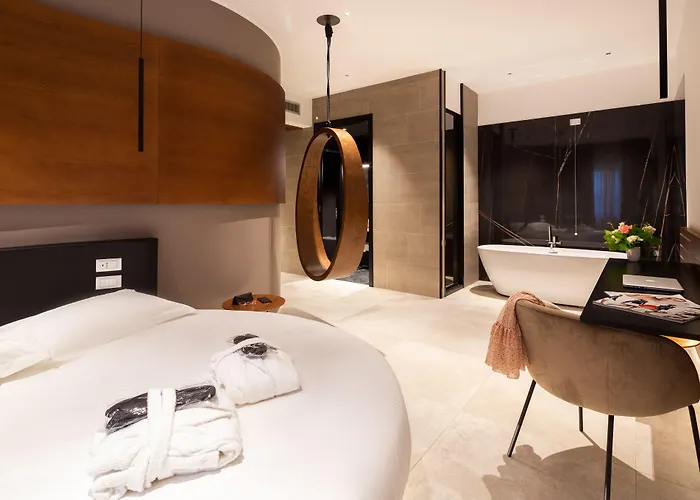 Otel The Corner Duomo Milano