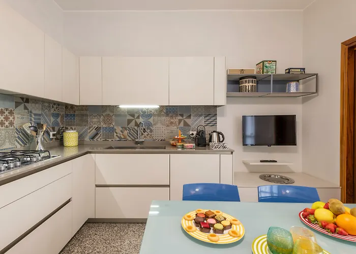 Bnbutler - Stromboli, 22 - Ampio, Luminoso Ed Elegante Apartment