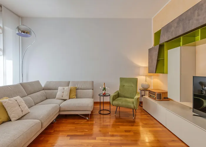 Apartment Bnbutler - Stromboli, 22 - Ampio, Luminoso Ed Elegante Milan