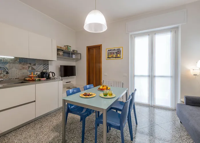 Apartment Bnbutler - Stromboli, 22 - Ampio, Luminoso Ed Elegante Milan