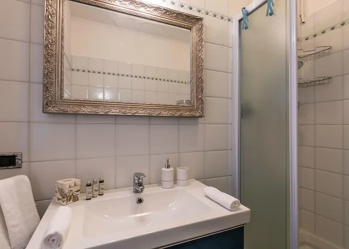 Bnbutler - Stromboli, 22 - Ampio, Luminoso Ed Elegante * Milan