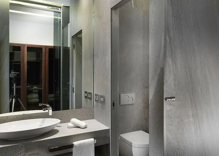 Hotel The Glamore Duomo Milan