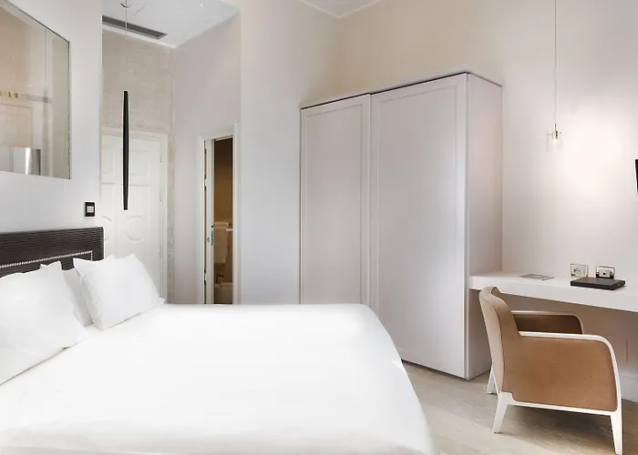 Hotel The Glamore Duomo Milan