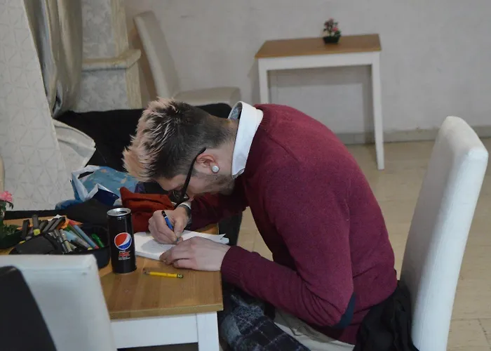 Hostel Lion & Youth *