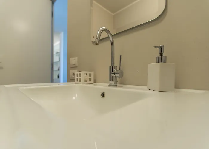 Skyattic - 801 By Houset *