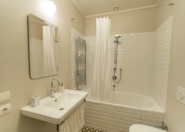 Skyattic - 801 By Houset *