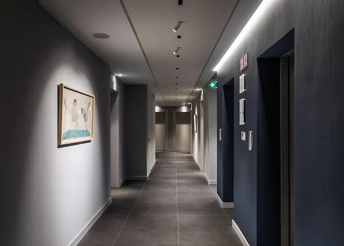 Co99 Art Building 4*