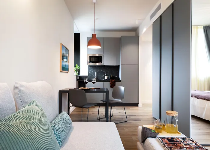 Co99 Art Building 4*