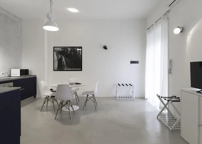 Apartment Italianway - Piazza Niccolo Tommaseo 2a Mailand