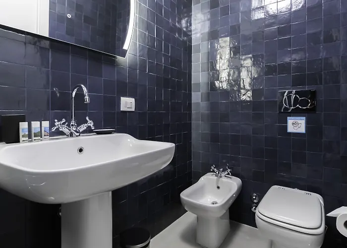 Italianway - Piazza Niccolo Tommaseo 2a