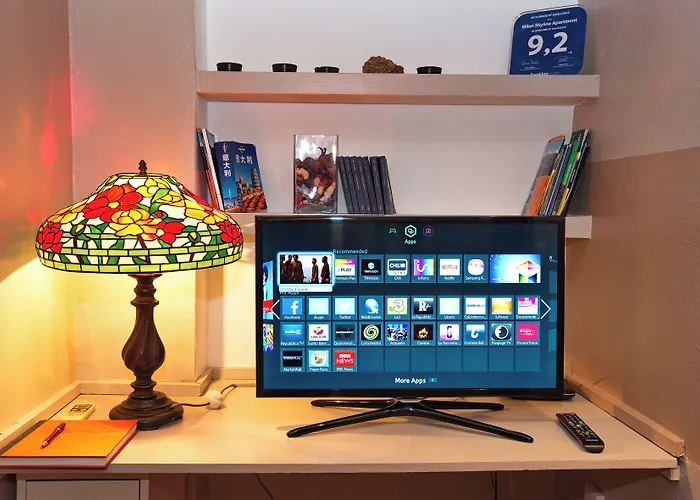 Skyline In Citta Studi A 1 Minuto Dal Metro Con Terrazzo Wi-fi E Netflix *