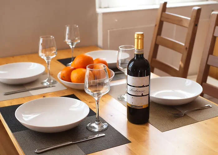 Skyline In Citta Studi A 1 Minuto Dal Metro Con Terrazzo Wi-fi E Netflix