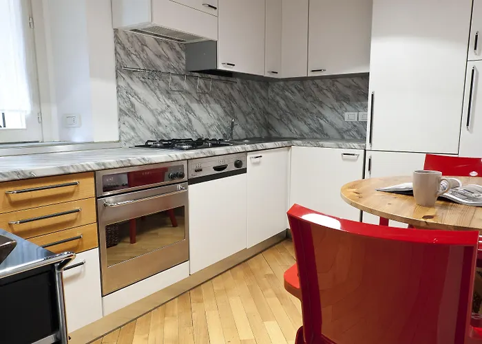 Italianway Easy - Garibaldi 55 Large Apartment *