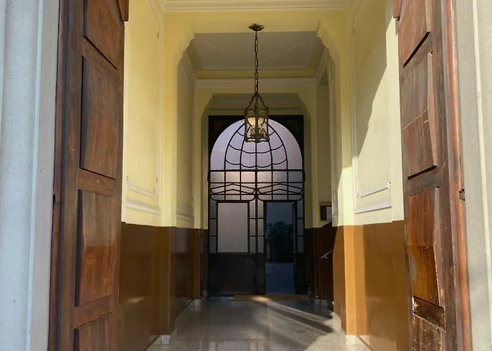 Monviso 35 , Cozy * Milán