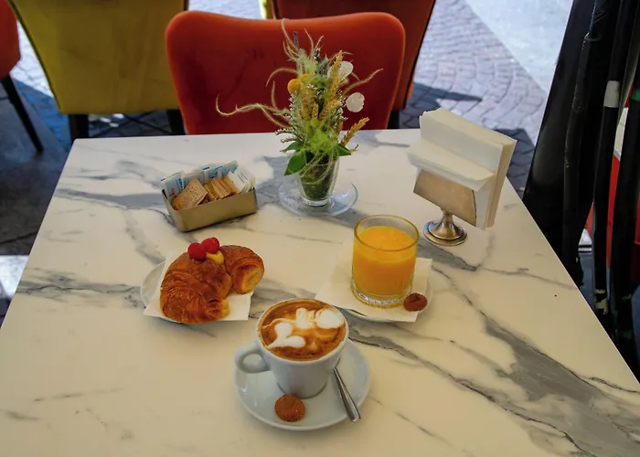 Hotel Ah - Duomo Essence 3*