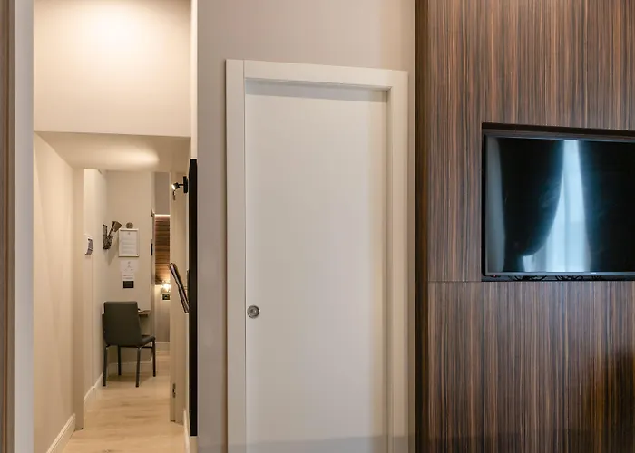 Hotel Ah - Duomo Essence 3*