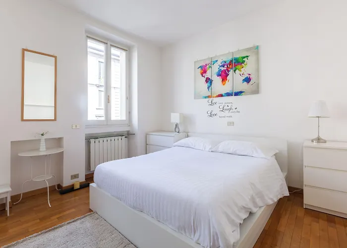 Apartamento Bnbutler - Marghera - Luminoso Bilocale In Edificio Stile Vecchia Milão