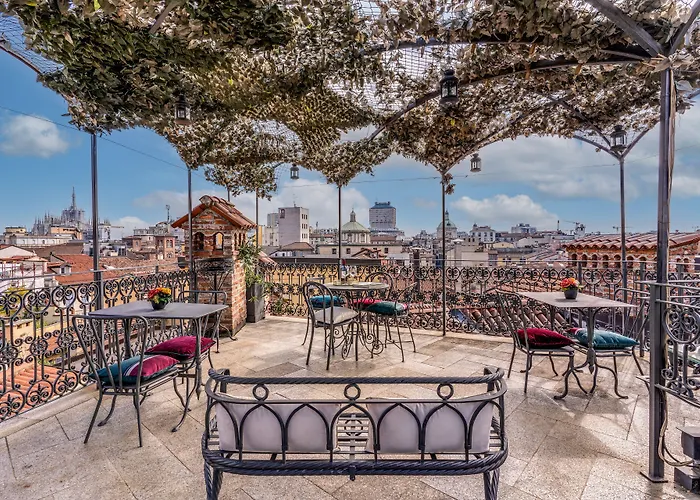 Отель Santa Marta Милан