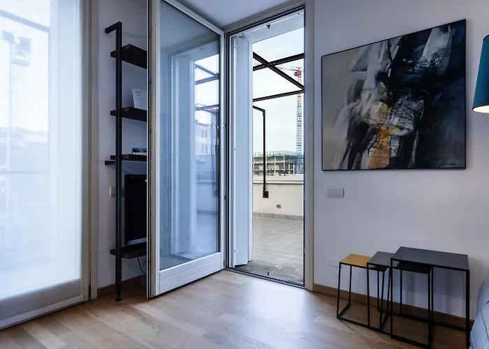 Italianway - Albani 20 *