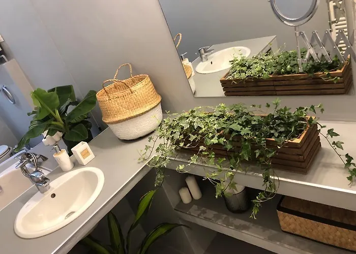 Bnbutler - Guercino, 8 - Renovated Design Lejlighed *