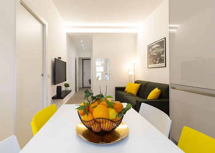 Gioia Short * Μιλάνο