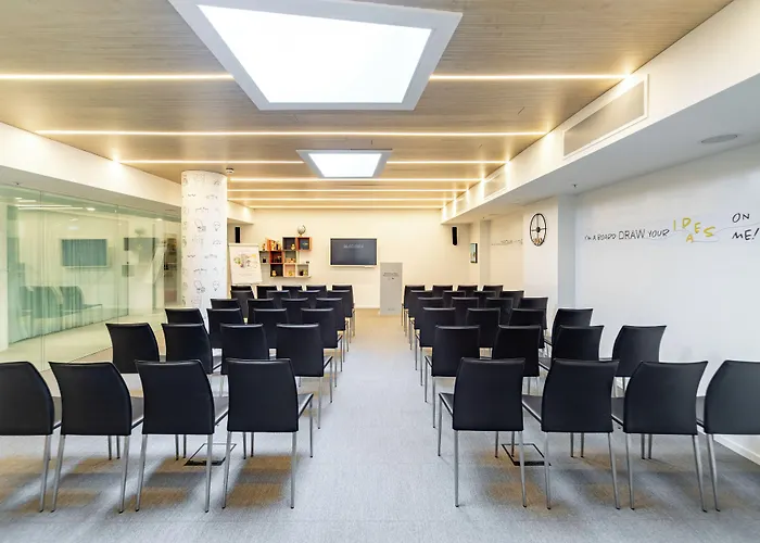 Innside Milano Torre Galfa 4*