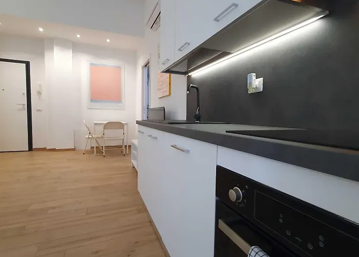 Апартаменты Bnbutler - Grasselli, 8 - Comfy And Newly Renovated Милан