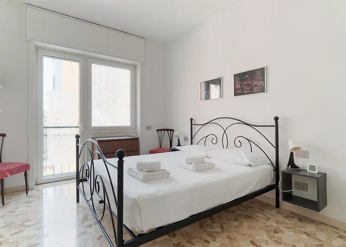 Guesthost - Bright Near Mm1 Turro ミラノ