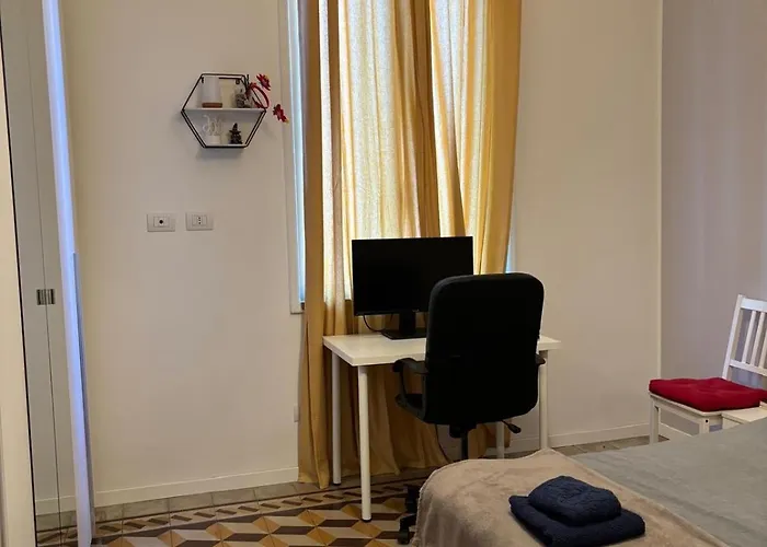 Charming In Isola Near The Metro! Milão