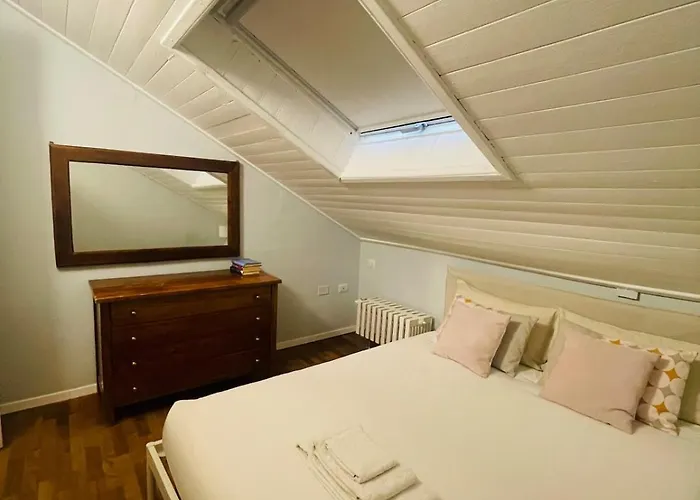 Tricolore Skyline Terrace Mediolan